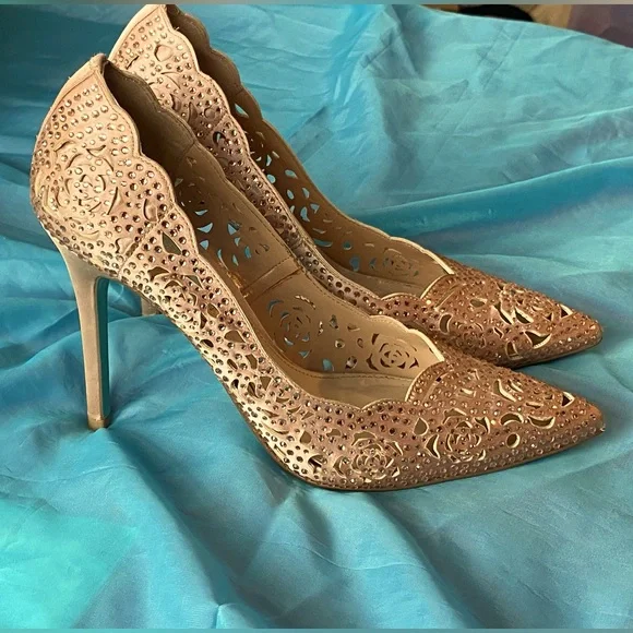 EUC w/box,Blue by Betsey Johnson Elsa Princess pumps,rose gold,ABS crystals, 8 - Picture 8 of 16